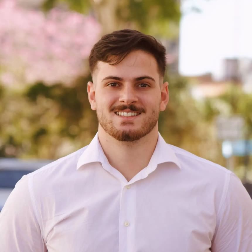 Dr. Lucas Sereno